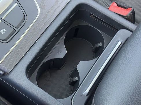 Used 2018 Audi Q5 Prestige w/ Prestige Package image 33