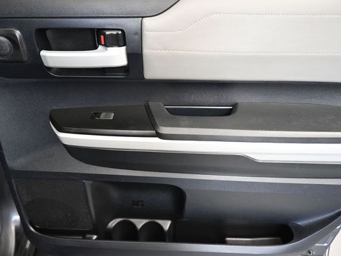 Used 2018 Toyota Tundra Limited image 37