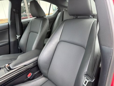 Used 2021 Lexus IS 300 w/ Comfort Package RWD image 3