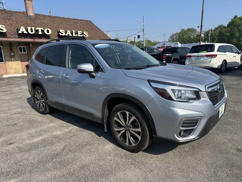 Used 2020 Subaru Forester Limited image 16