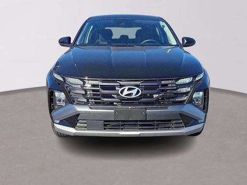 Used 2025 Hyundai Tucson SE image 2