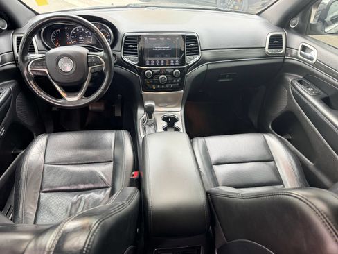 Used 2020 Jeep Grand Cherokee Limited w/ Luxury Group II AWD/4WD image 18