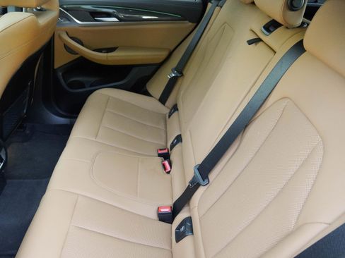 Used 2025 BMW X4 M40i AWD/4WD image 37