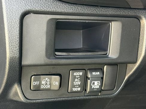 Used 2017 Toyota Tacoma TRD Pro AWD/4WD image 20