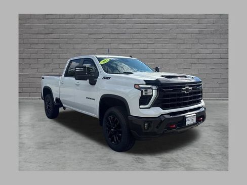 Used 2025 Chevrolet Silverado 2500 LT w/ Trail Boss Package AWD/4WD image 1
