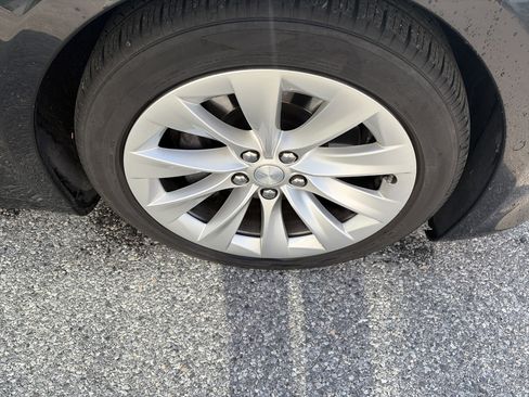 Used 2018 Tesla Model S 75D image 16