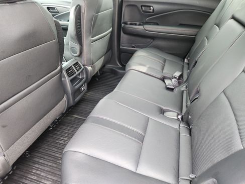 Certified 2023 Honda Passport TrailSport image 30