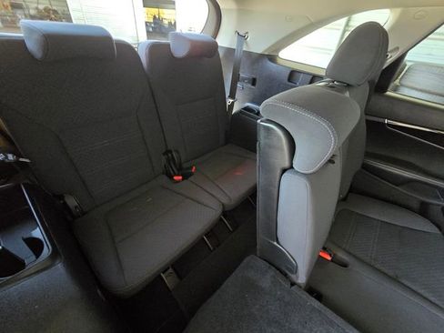 Used 2018 Kia Sorento LX AWD/4WD image 21