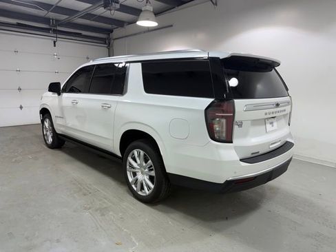 Used 2024 Chevrolet Suburban High Country image 4