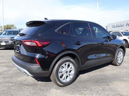 New 2026 Ford Escape Active image 2