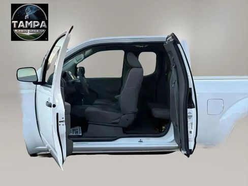 Used 2021 Nissan Frontier S RWD image 10