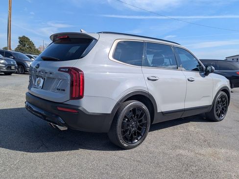 Used 2021 Kia Telluride EX w/ EX Premium Package image 5