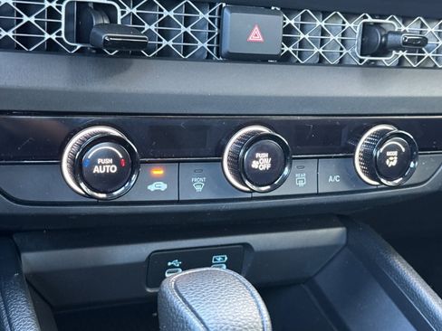 Used 2025 Honda Accord LX image 18
