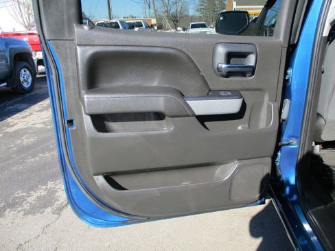 Used 2018 Chevrolet Silverado 1500 LT w/ All Star Edition image 34