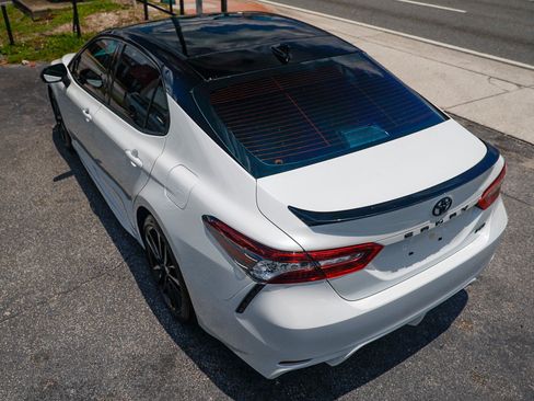 Used 2021 Toyota Camry XSE FWD image 8
