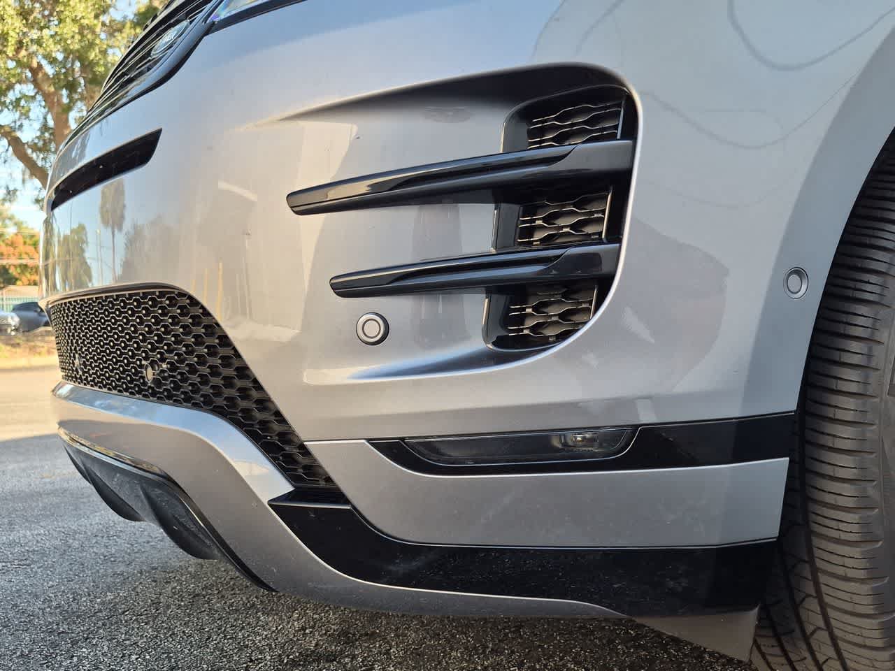 Used 2026 Land Rover Range Rover Evoque Dynamic SE AWD/4WD image 11