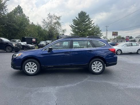 Used 2017 Subaru Outback 2.5i AWD/4WD image 7