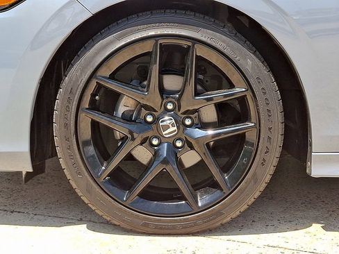 Used 2023 Honda Civic Sport image 8