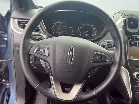 Used 2018 Lincoln MKC Premiere image 13