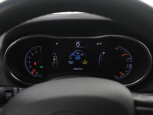 Used 2021 Jeep Grand Cherokee Limited w/ Trailer Tow Group IV image 25