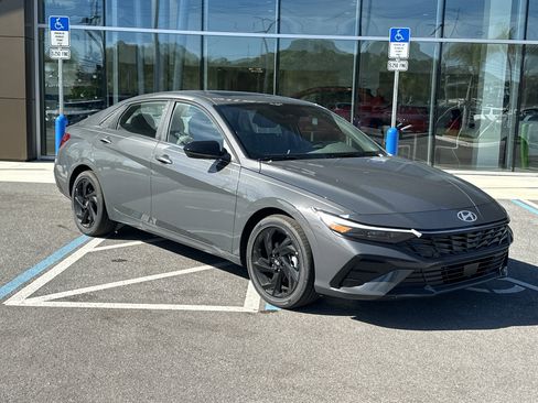 New 2026 Hyundai Elantra SEL Sport Premium w/ Cargo Package image 4