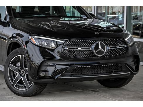 New 2026 Mercedes-Benz GLC 300 4MATIC image 2