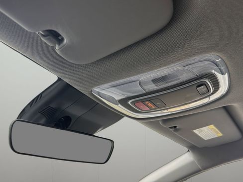 Certified 2023 Hyundai Elantra SEL w/ Convenience Package FWD image 31