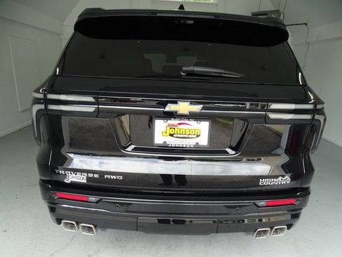 Certified 2026 Chevrolet Traverse High Country w/ LPO, Floor Liner Package AWD/4WD image 19