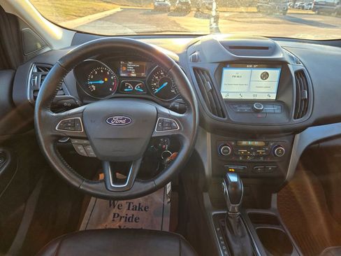 Used 2018 Ford Escape SEL image 17