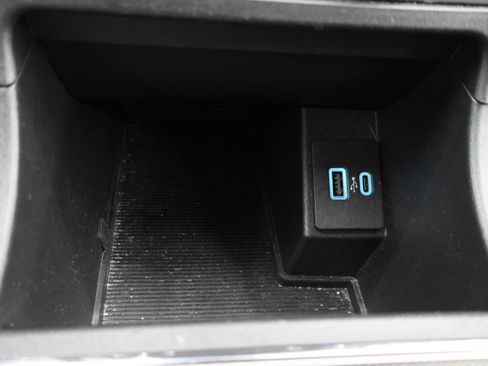 Used 2023 Ford Edge ST image 48