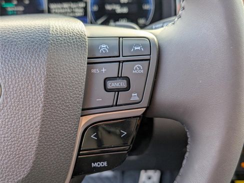 Used 2025 Toyota Camry XSE image 24