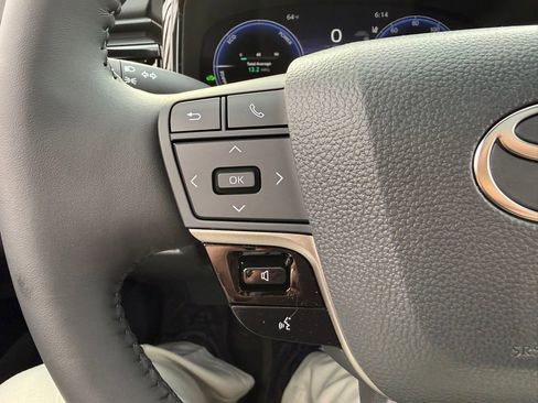 New 2026 Toyota Camry XSE FWD image 18