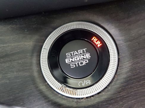 Used 2024 Jeep Grand Cherokee Limited 4xe AWD/4WD image 30