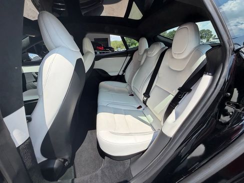 Used 2022 Tesla Model S Plaid AWD/4WD image 31