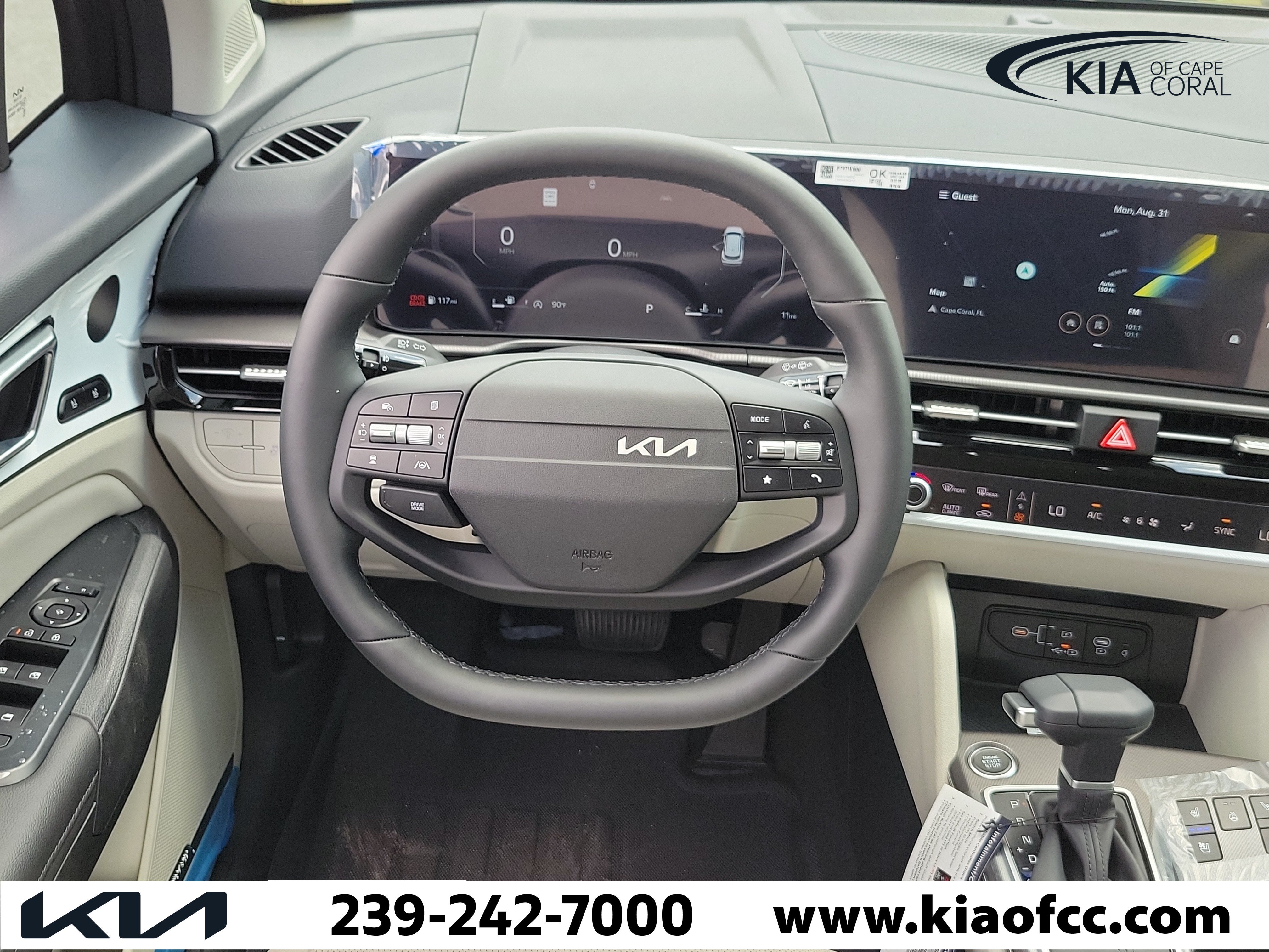 New 2026 Kia Sportage SX FWD image 17
