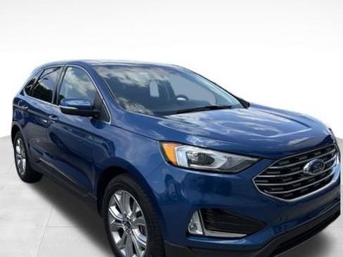 Used 2020 Ford Edge Titanium AWD/4WD image 5