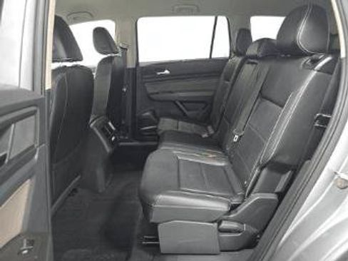 Used 2022 Volkswagen Atlas SE FWD image 12