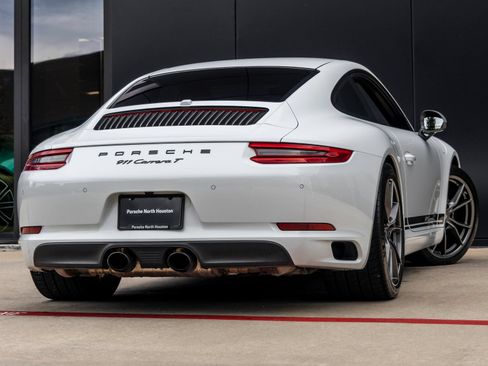 Certified 2018 Porsche 911 Carrera T RWD image 11