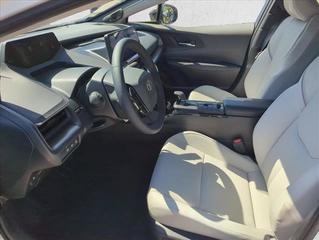 New 2027 Toyota Prius Limited FWD image 10