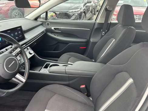 Used 2025 Hyundai Sonata SEL FWD image 23