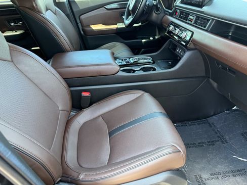 Certified 2024 Honda Pilot Elite image 31