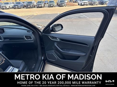 Used 2018 Audi Q3 quattro AWD/4WD image 35