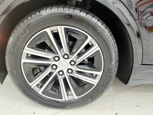 Used 2024 Cadillac Lyriq Luxury AWD/4WD image 76
