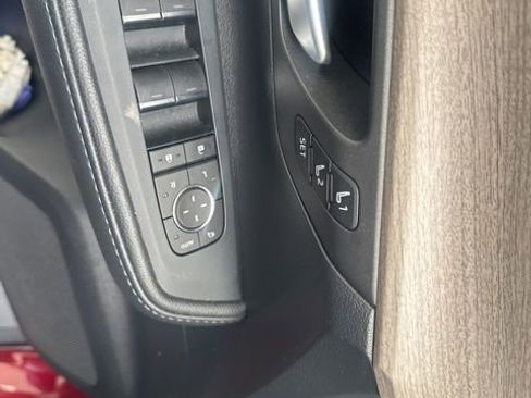 Used 2024 Toyota Grand Highlander Limited image 18