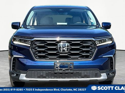 Used 2025 Honda Pilot EX-L image 2