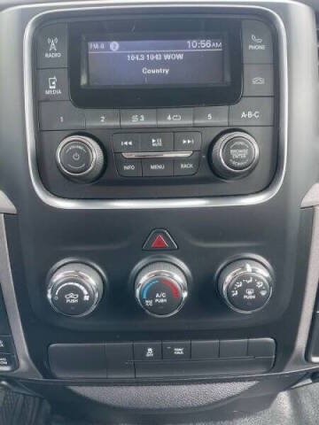 Used 2016 RAM 1500 Tradesman AWD/4WD image 14