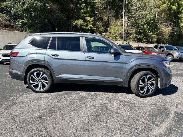 Used 2023 Volkswagen Atlas SEL AWD/4WD image 2