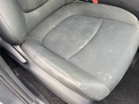 Used 2021 Toyota RAV4 LE FWD image 46