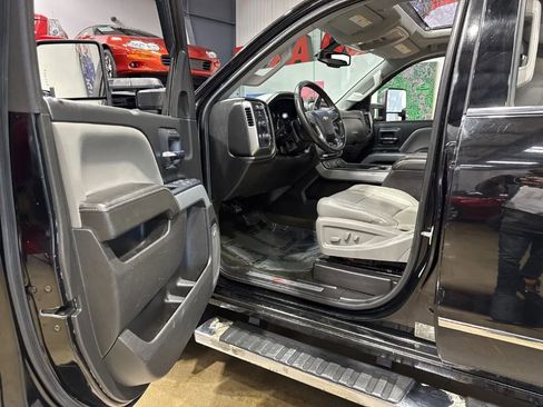 Used 2016 Chevrolet Silverado 2500 LTZ w/ Duramax Plus Package AWD/4WD image 8