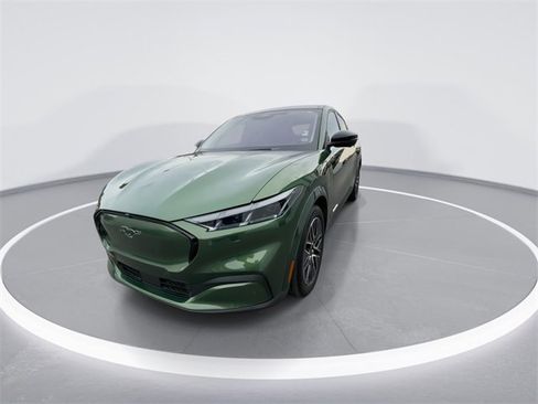 Used 2025 Ford Mustang Mach-E Premium image 3